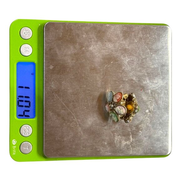 Vintage Pastel Cameo Seed Pearl Gold Tone Clip Earrings Graziano Signed RARE - Picture 6 of 8